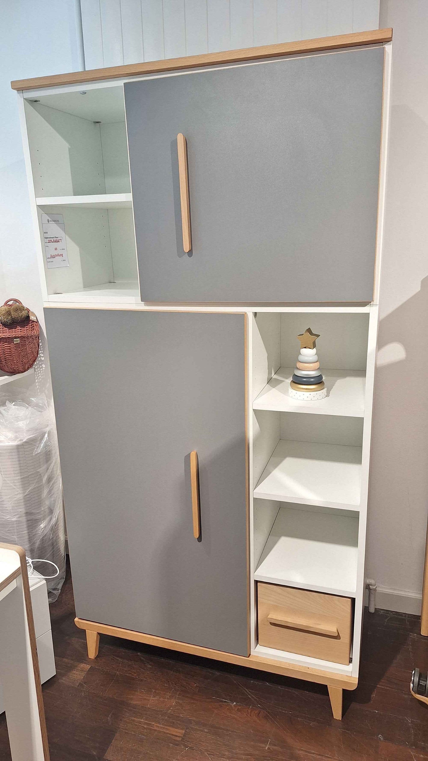 Nado - Kleiderschrank 173cm